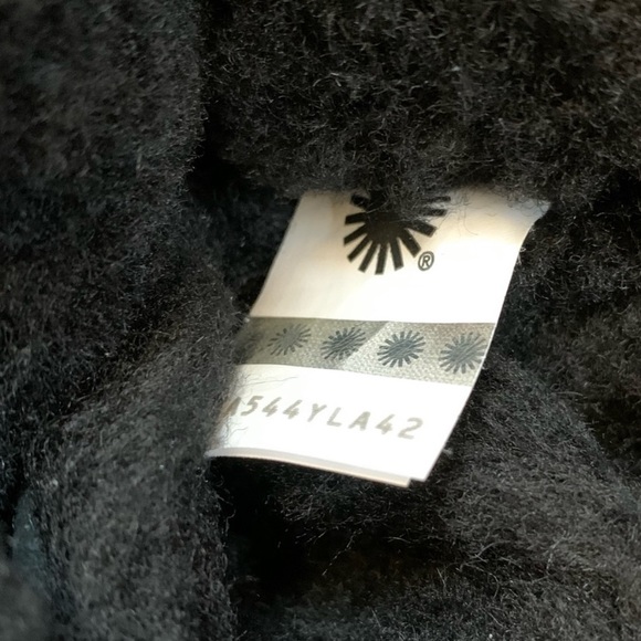 UGG Bailey Corduroy Bow Boots In Black - Picture 7 of 8